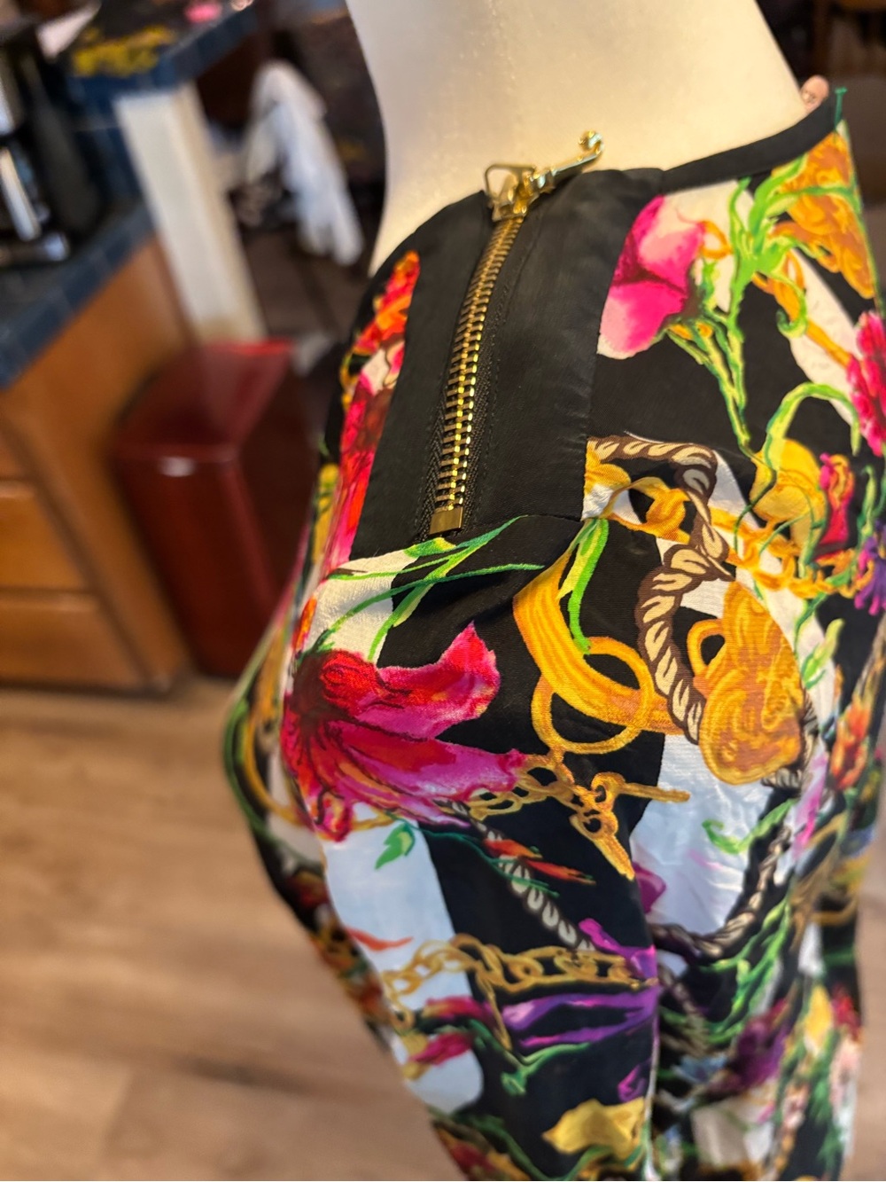 Juicy Couture Black, White, Pink & Gold Floral Stripe Mini Dress - Picture 5 of 12